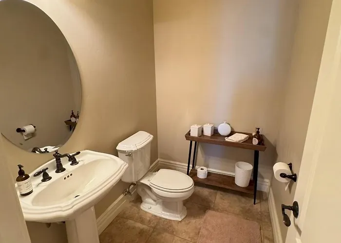 Grand Luxury Estate - Pool, Spa, Gym, Game Room, Movie Theater & Pickleball Casa Grande